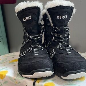 Xero Women's Black Winter Boots with Faux Fur Lining